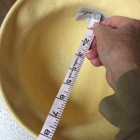 Vintage ‘Daffodil Yellow’ Spring Hat🌼 - Picture 6 of 9